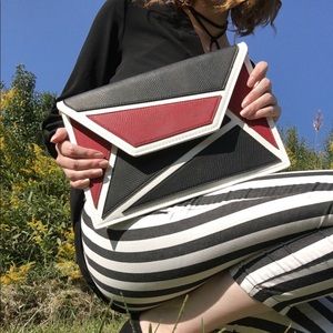 ☀️ Color Block Envelope Convertible Clutch